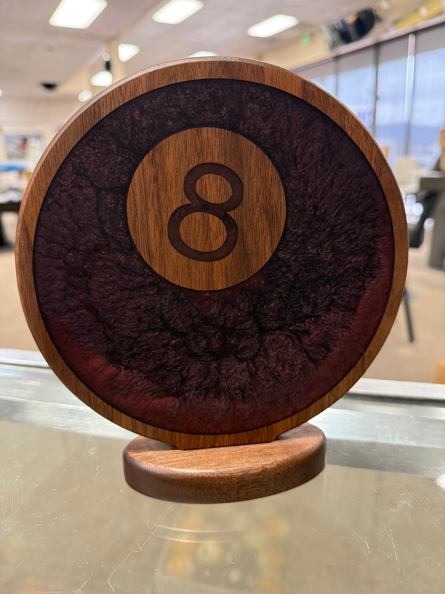 Lightless 8ball